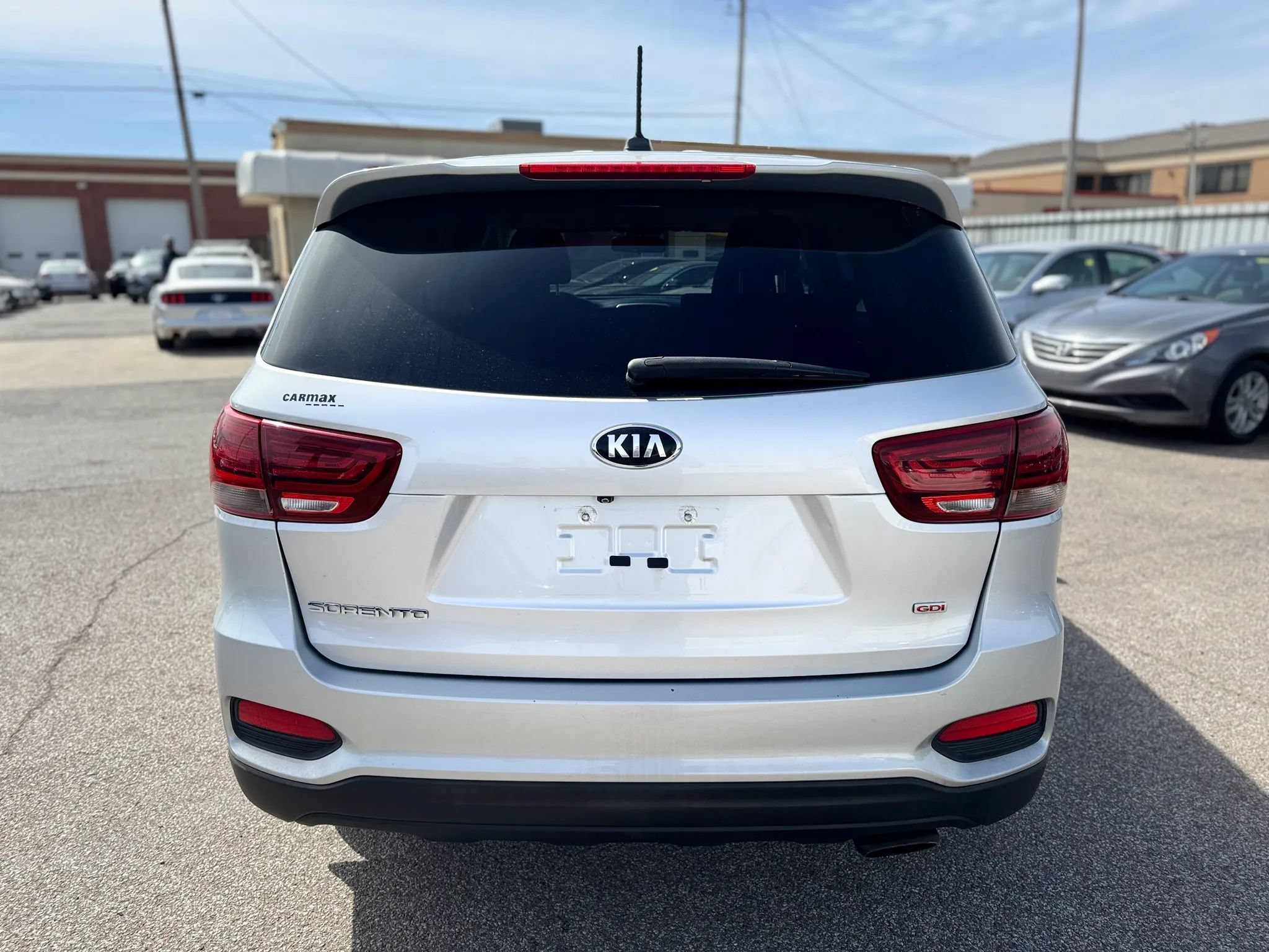 Used 2019 Kia Sorento L FWD image 4
