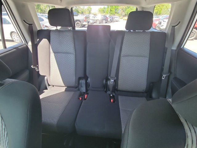 Used 2023 Toyota 4Runner SR5 image 5