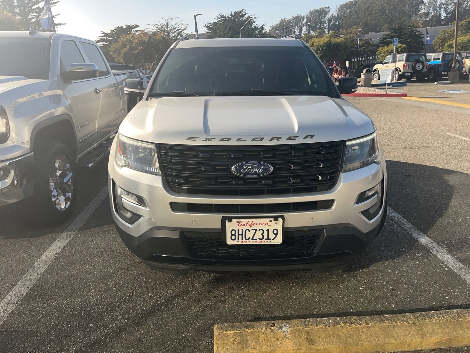 Used 2017 Ford Explorer Sport AWD/4WD image 2