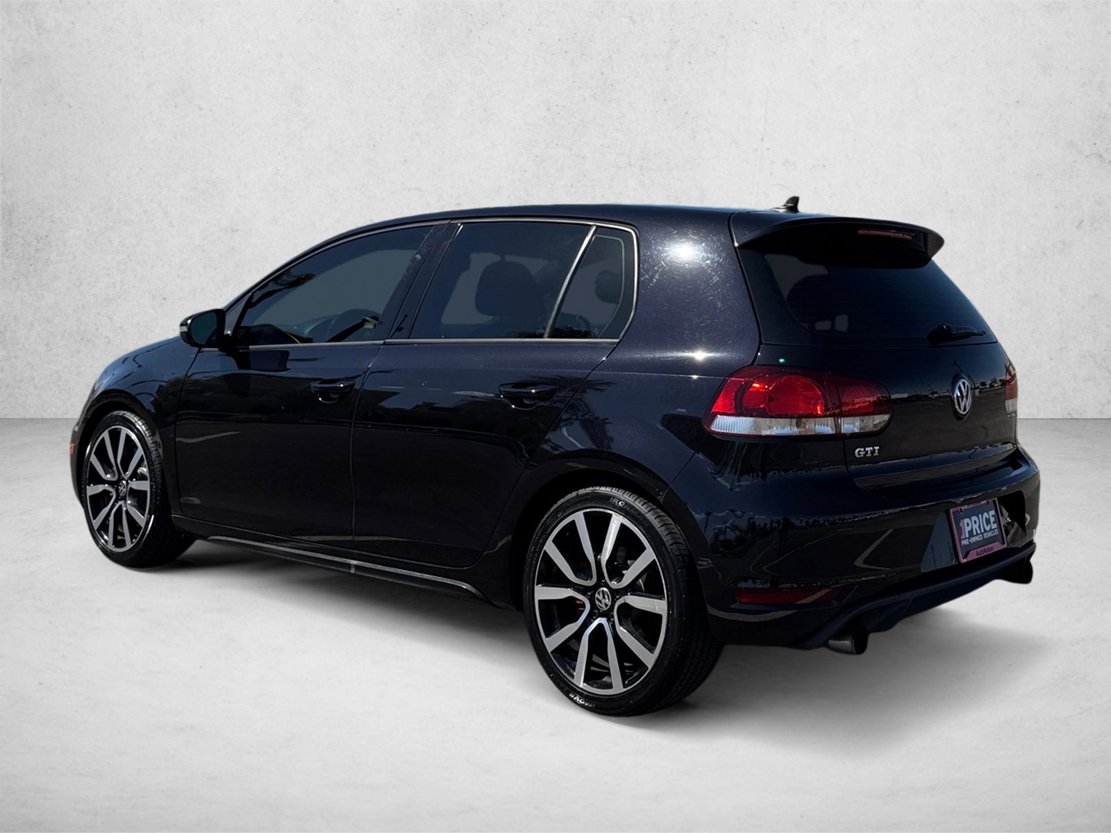 Used 2014 Volkswagen GTI Wolfsburg Edition FWD image 7