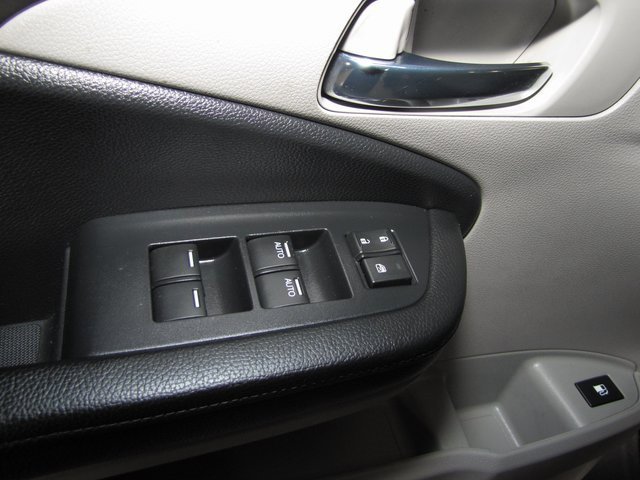 Used 2021 Honda Pilot EX image 11