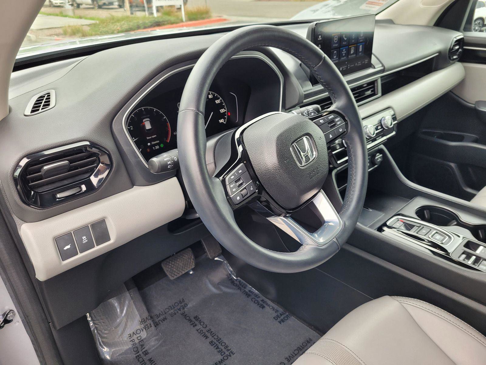Used 2023 Honda Pilot EX-L image 12