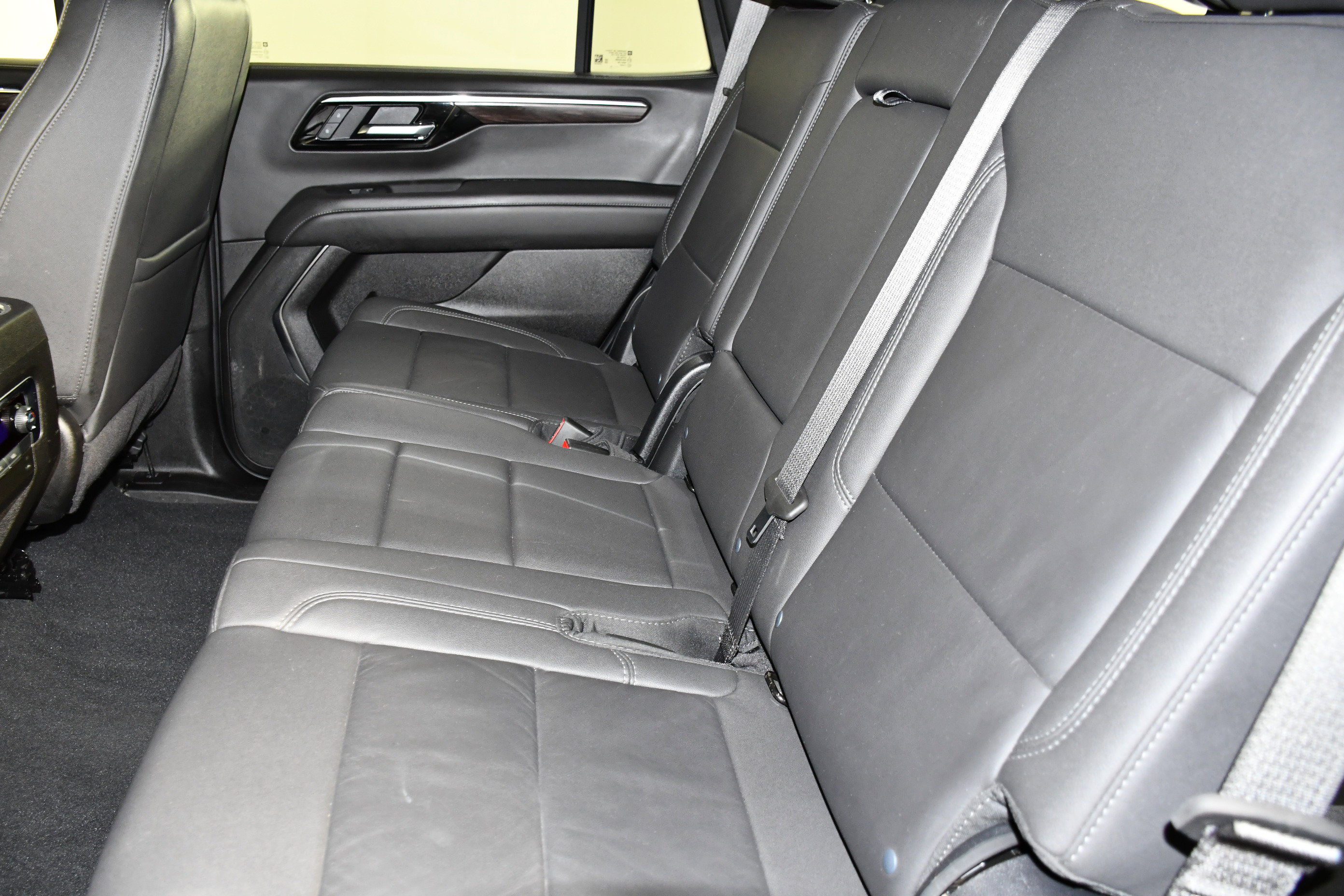 Used 2025 Chevrolet Tahoe Z71 AWD/4WD image 50