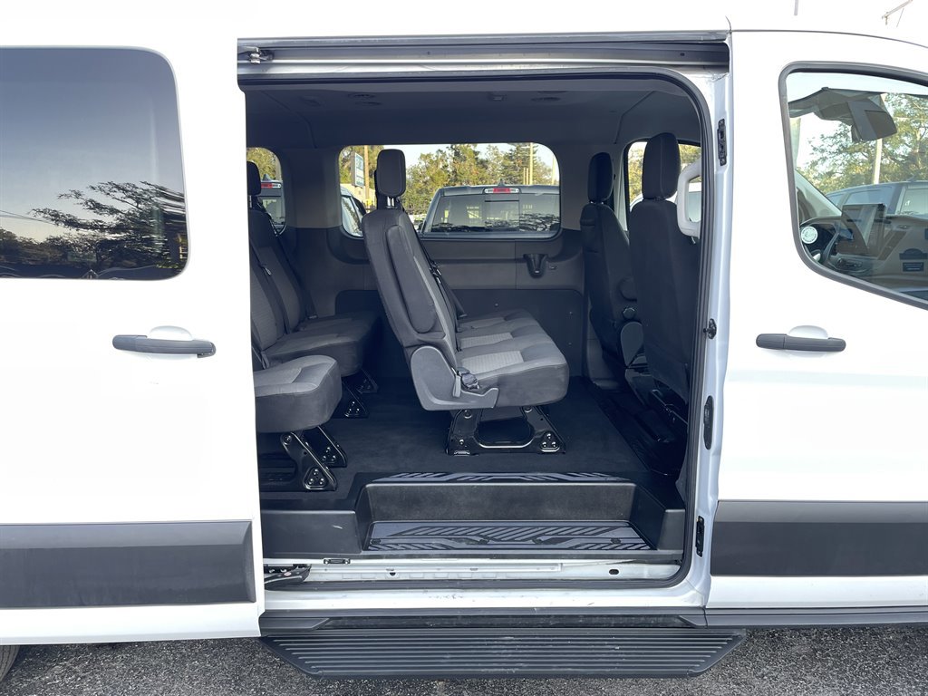 Used 2022 Ford Transit 350 XLT image 38
