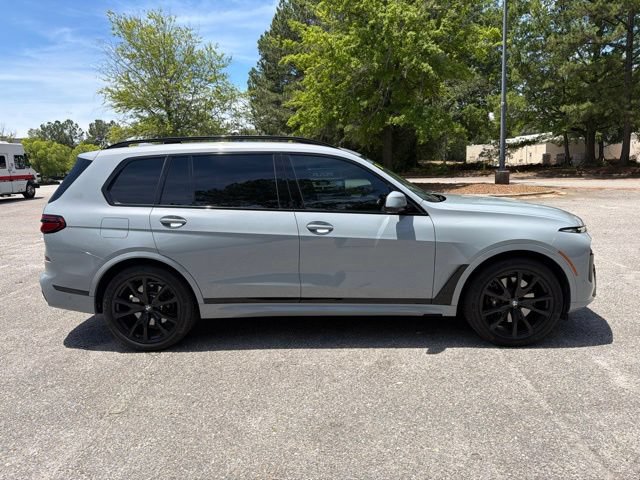 Used 2024 BMW X7 xDrive40i w/ M Sport Package AWD/4WD image 6