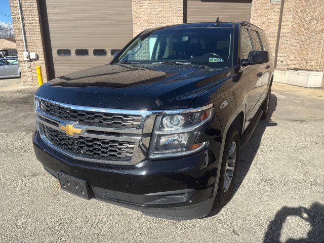 Used 2018 Chevrolet Suburban LS image 3