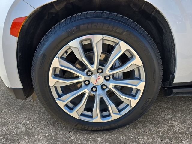 Used 2021 GMC Yukon Denali w/ Denali Ultimate Package AWD/4WD image 9