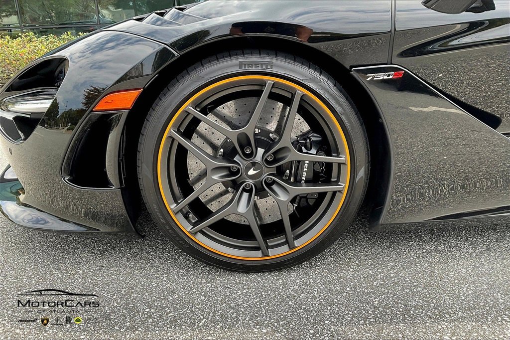 Used 2024 McLaren 750S Spider image 10