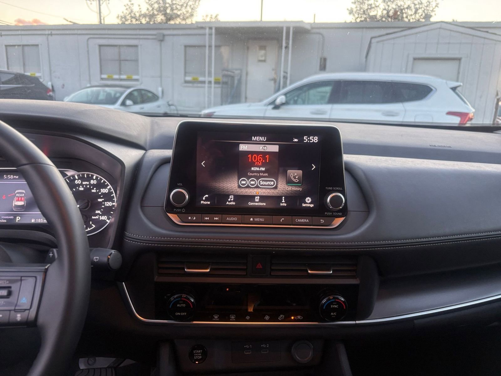 Used 2025 Nissan Rogue SV image 17