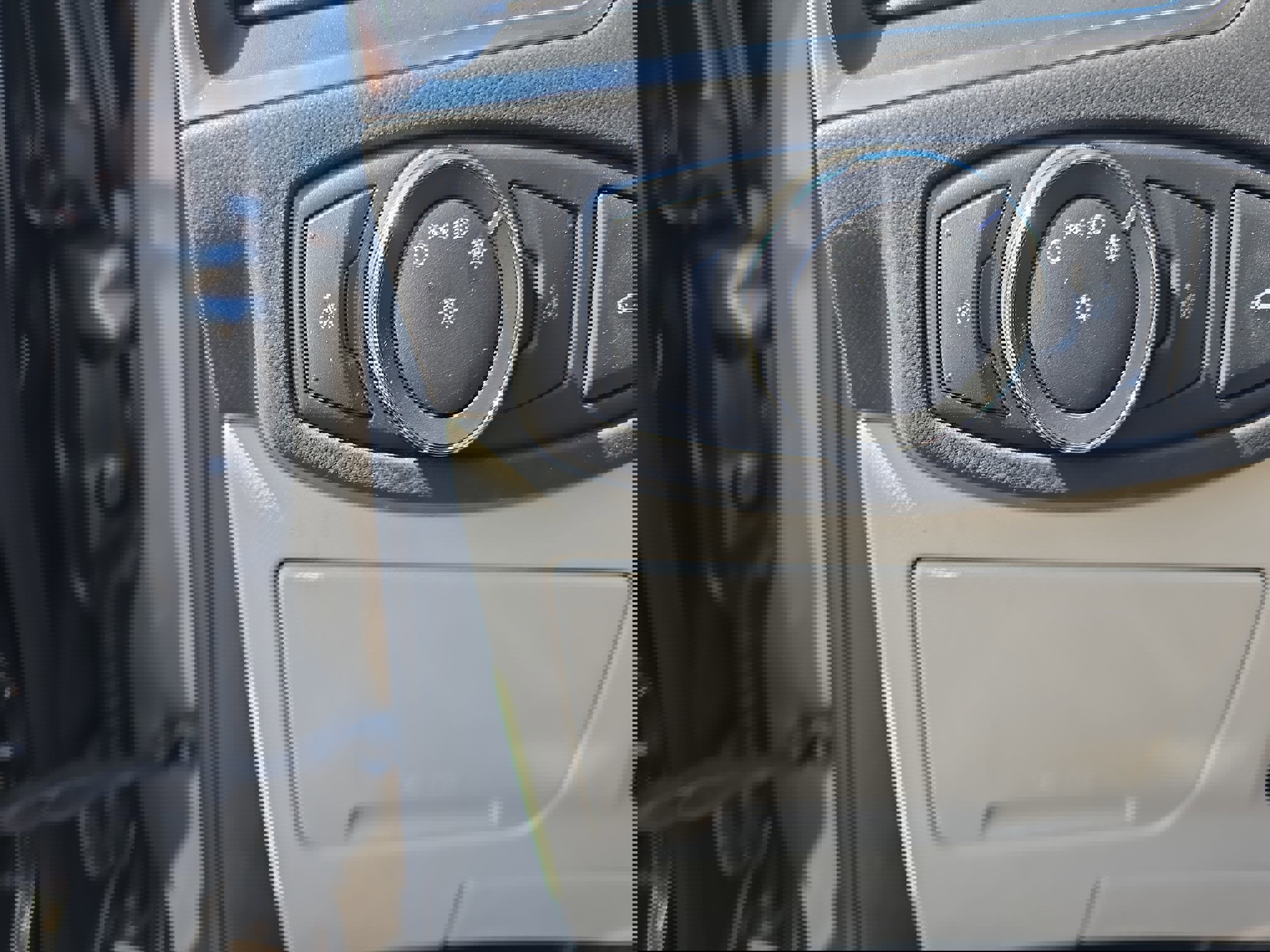 Used 2018 Ford Edge Titanium w/ Equipment Group 302A image 28