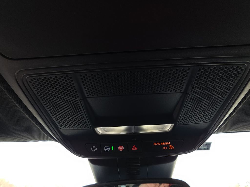 Used 2025 Buick Enclave Sport Touring image 24