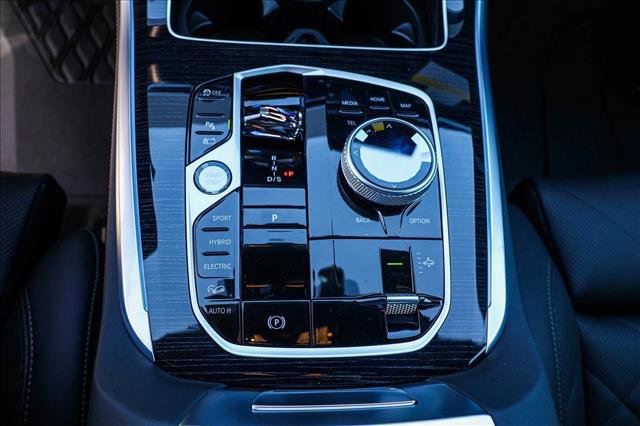 New 2026 BMW X5 xDrive50e image 18