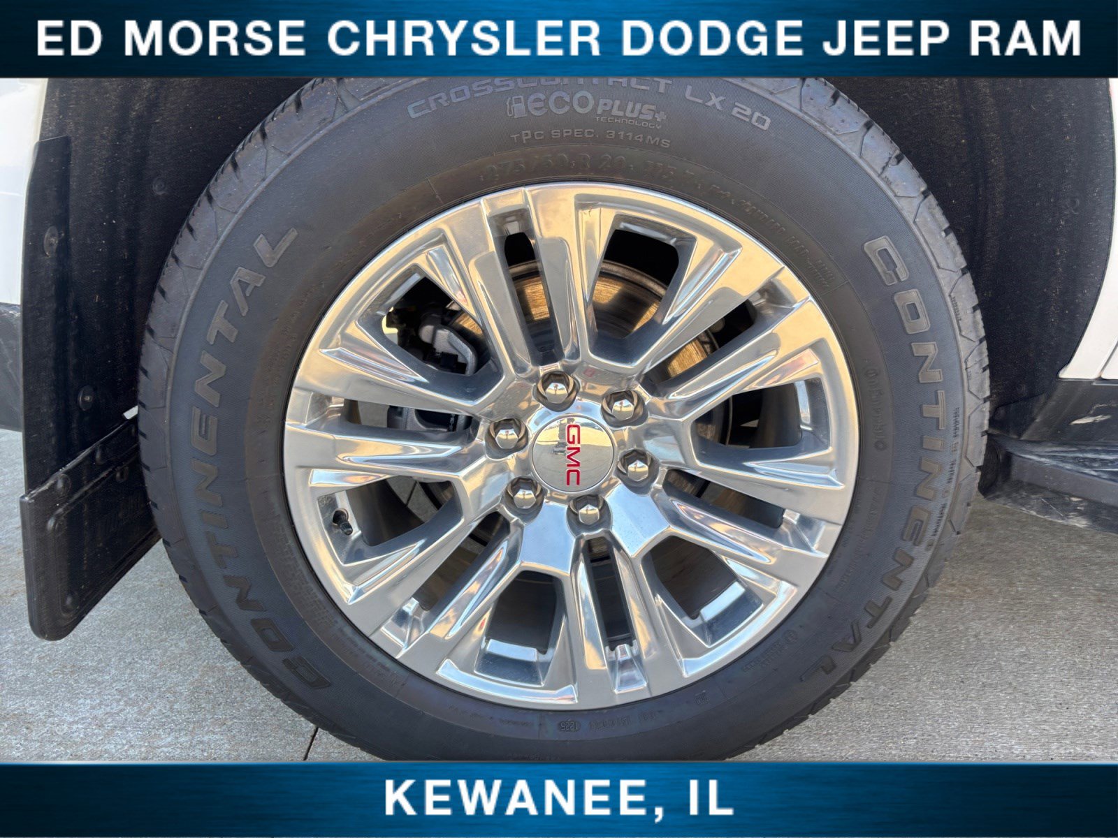 Used 2025 GMC Yukon Denali AWD/4WD image 17
