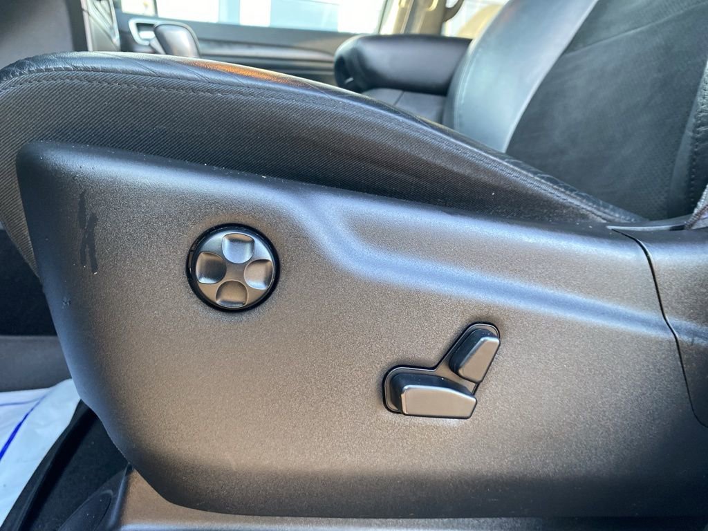 Certified 2018 Jeep Grand Cherokee Altitude image 19