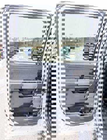 New 2026 Ford F250 Lariat w/ Black Appearance Package image 13