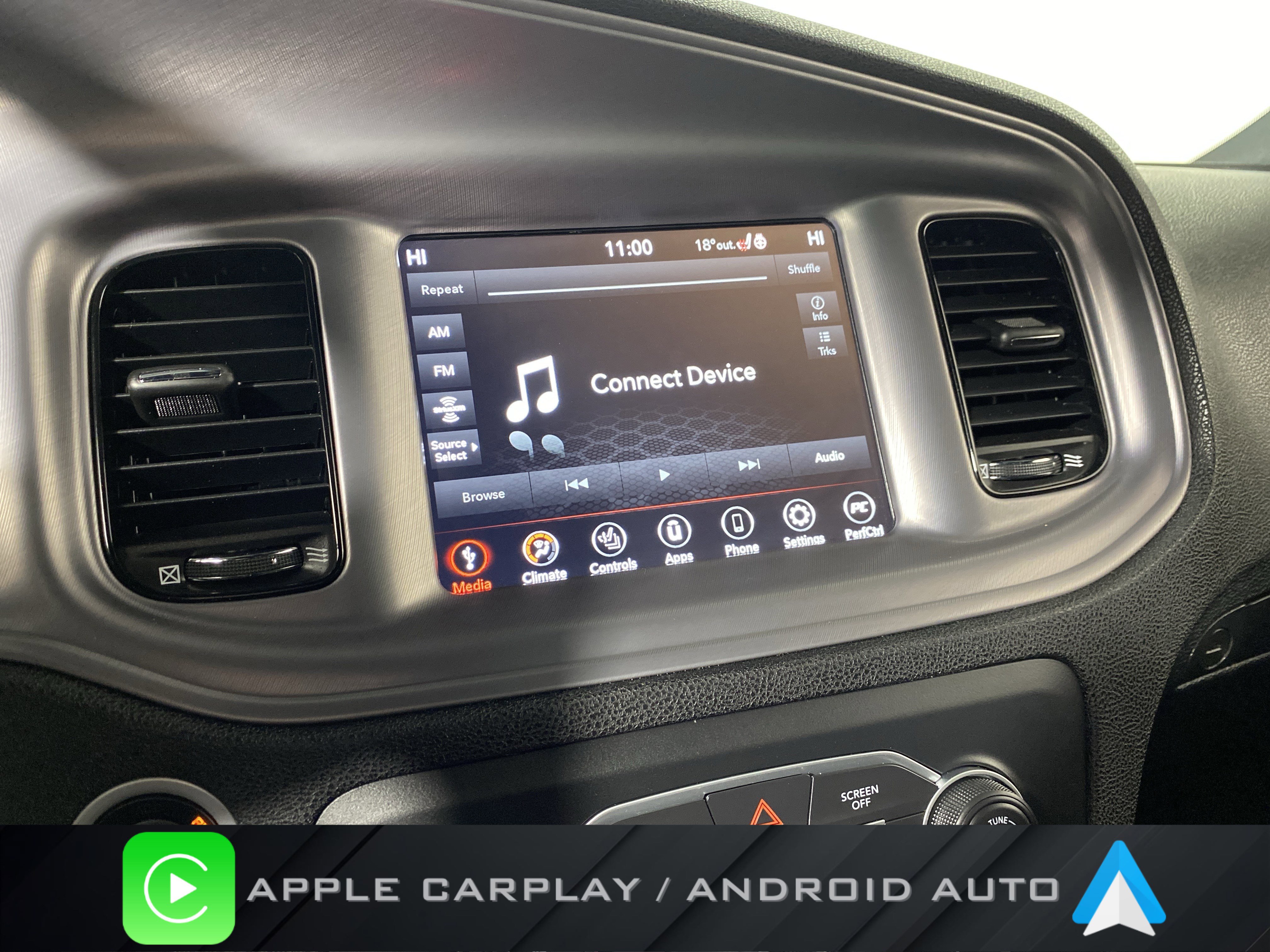 Used 2023 Dodge Charger SXT w/ Blacktop Package image 2