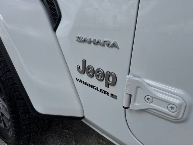 Used 2024 Jeep Wrangler Unlimited Sahara AWD/4WD image 9