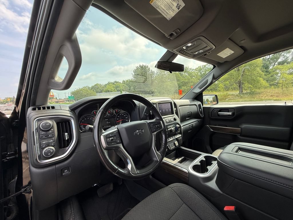 Certified 2020 Chevrolet Silverado 1500 RST w/ All-Star Edition AWD/4WD image 17