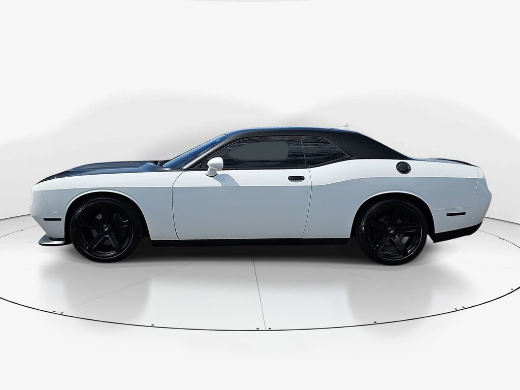 Used 2019 Dodge Challenger R/T w/ Plus Package RWD image 10