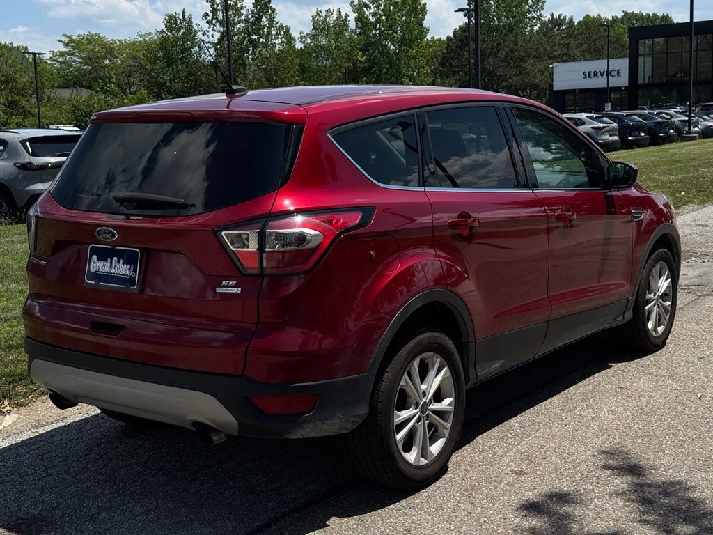Used 2017 Ford Escape SE FWD image 5