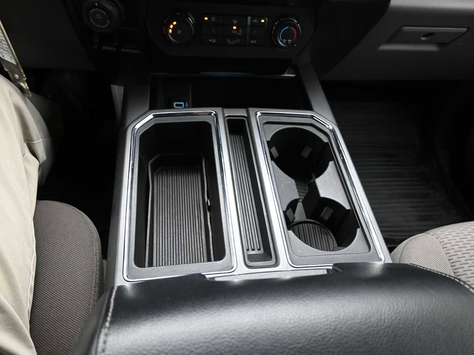 Used 2017 Ford F150 XLT w/ Equipment Group 302A Luxury image 27