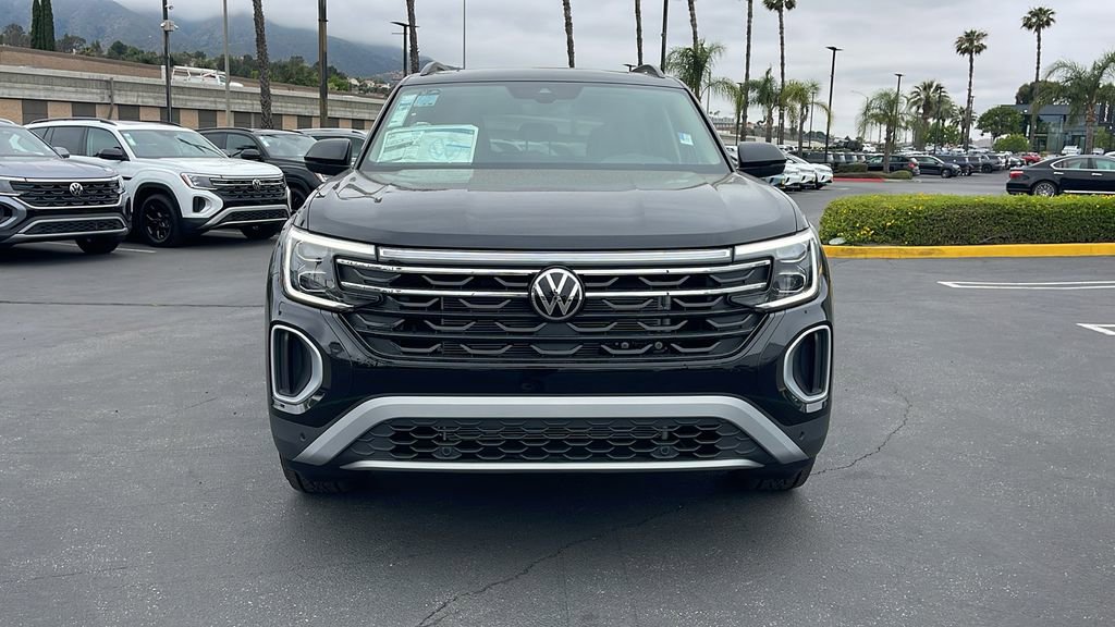 New 2025 Volkswagen Atlas Peak Edition SE AWD/4WD image 3