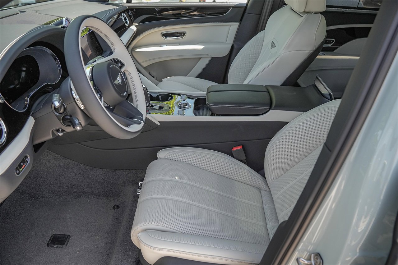 New 2025 Bentley Bentayga Extended Wheelbase image 20