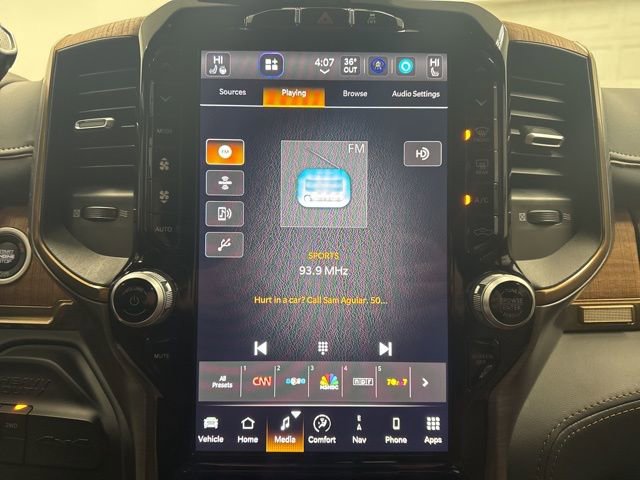 Used 2024 RAM 2500 Limited image 16