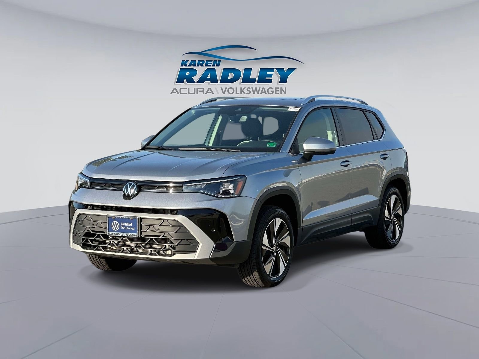 Used 2025 Volkswagen Taos SE AWD/4WD image 5