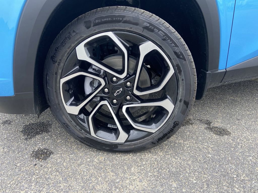 New 2025 Chevrolet Trax RS w/ Driver Confidence Package image 13