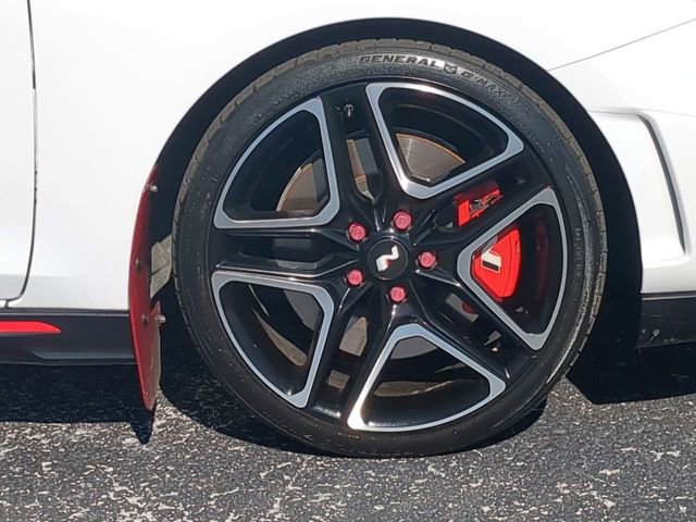 Used 2022 Hyundai Veloster N Base image 11