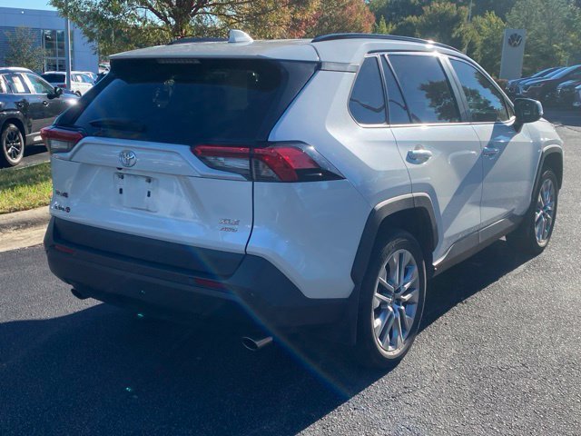 Used 2022 Toyota RAV4 XLE Premium AWD/4WD image 11