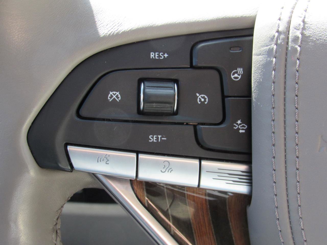 Used 2021 Cadillac Escalade Premium Luxury Platinum image 23