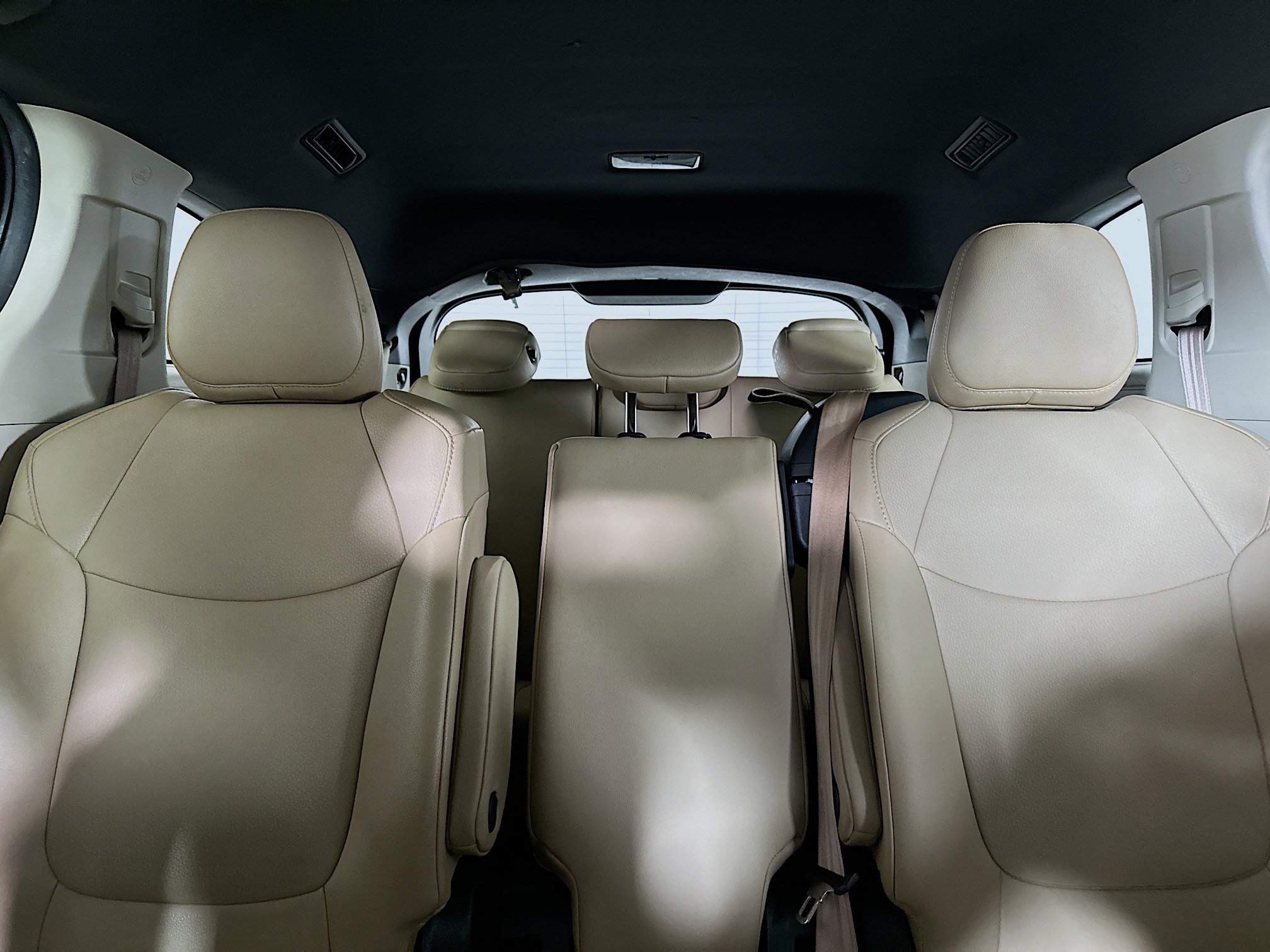 Used 2021 Toyota Sienna XLE image 30