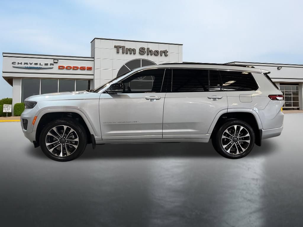 Used 2025 Jeep Grand Cherokee L Overland w/ MOPAR Finishing Package AWD/4WD image 2