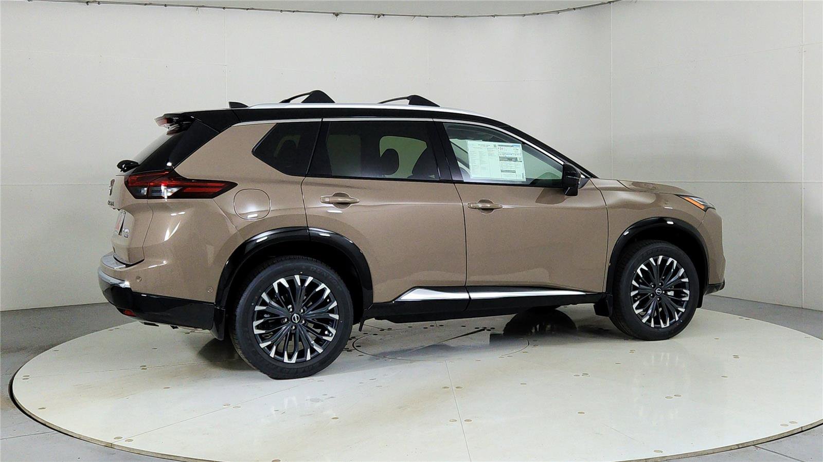 New 2025 Nissan Rogue Platinum w/ Platinum Premium Package image 7