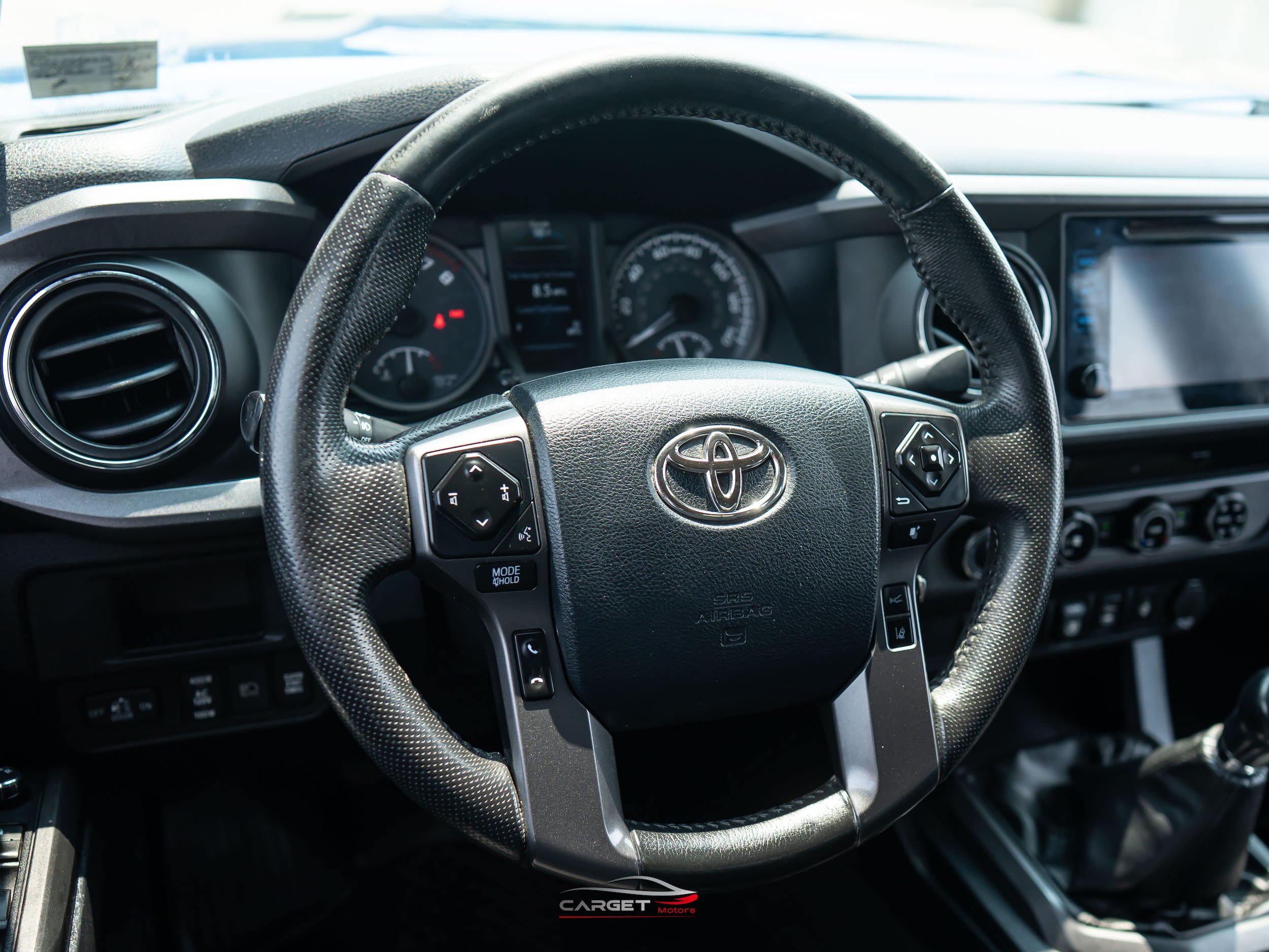 Used 2018 Toyota Tacoma TRD Sport AWD/4WD image 22