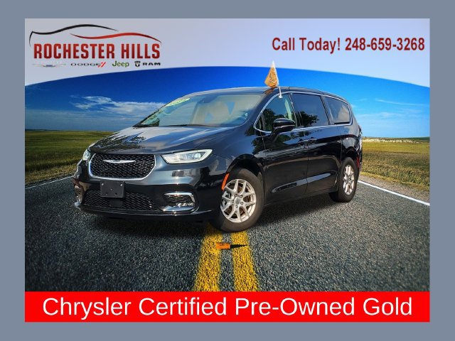 Used 2024 Chrysler Pacifica Touring-L FWD image 1