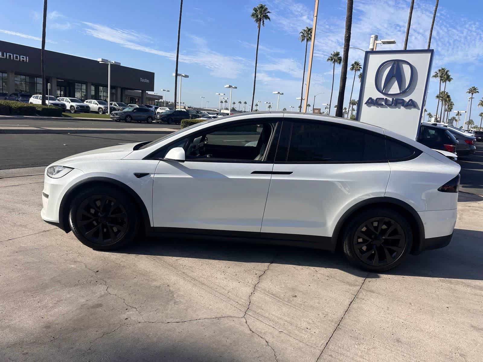 Used 2022 Tesla Model X AWD/4WD image 2