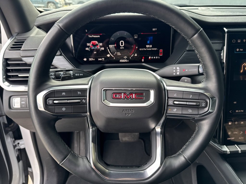 Used 2024 GMC Acadia Elevation image 3