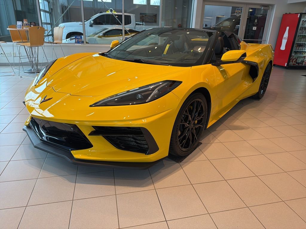 Used 2025 Chevrolet Corvette Stingray Premium Conv RWD image 7