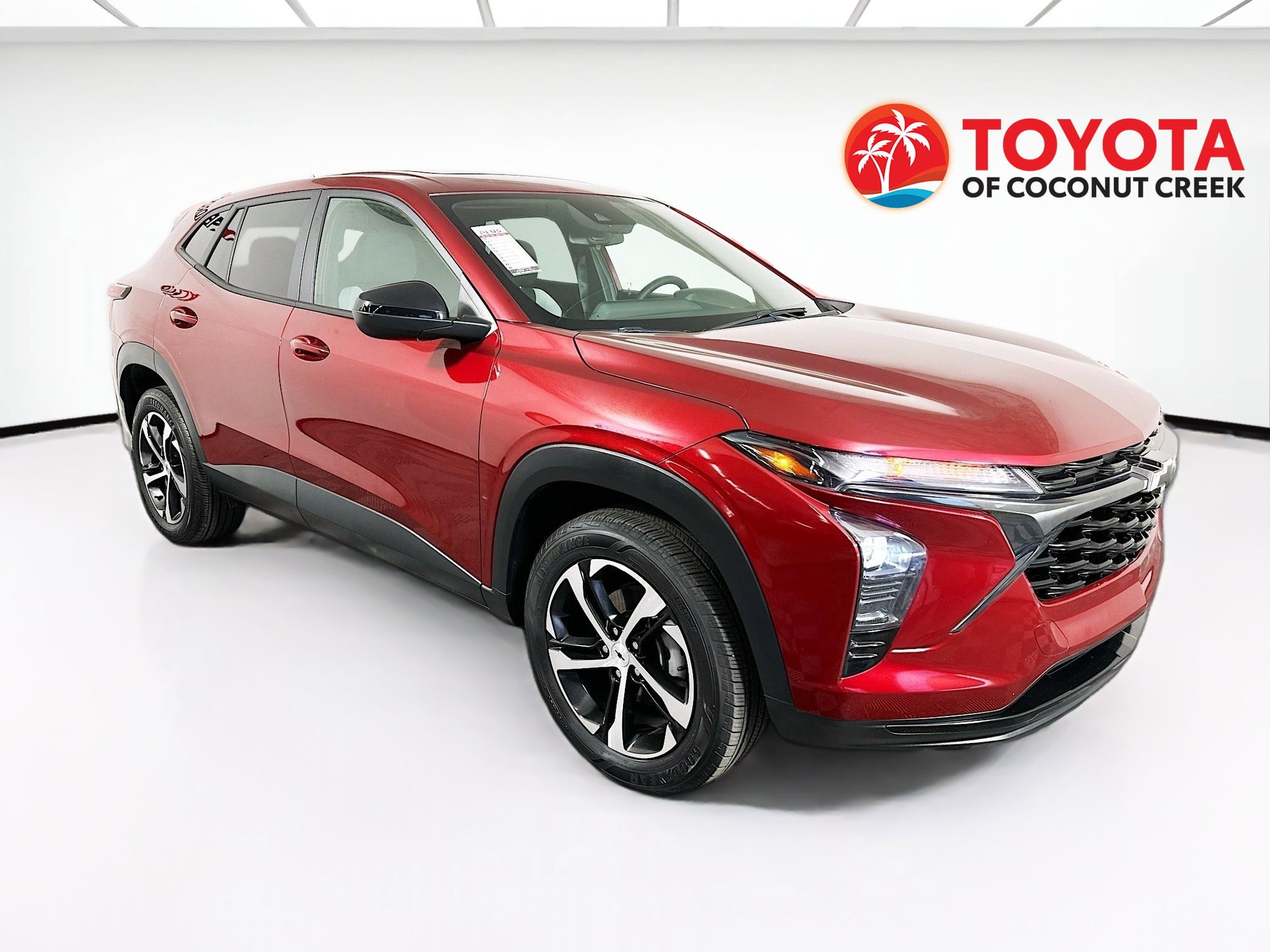 Used 2024 Chevrolet Trax RS w/ Sunroof Package image 1