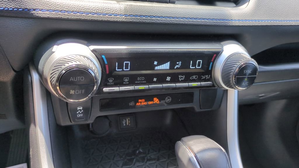 Used 2023 Toyota RAV4 SE AWD/4WD image 19