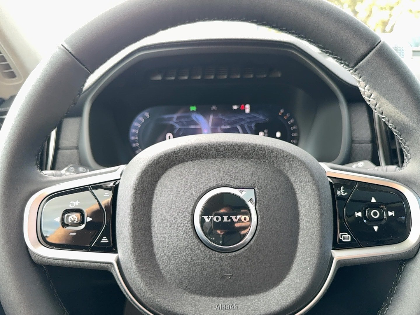 New 2026 Volvo XC90 B6 Ultra w/ Lounge Package AWD/4WD image 18
