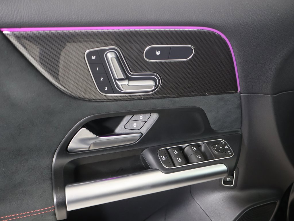 Used 2023 Mercedes-Benz GLA 35 AMG 4MATIC image 19