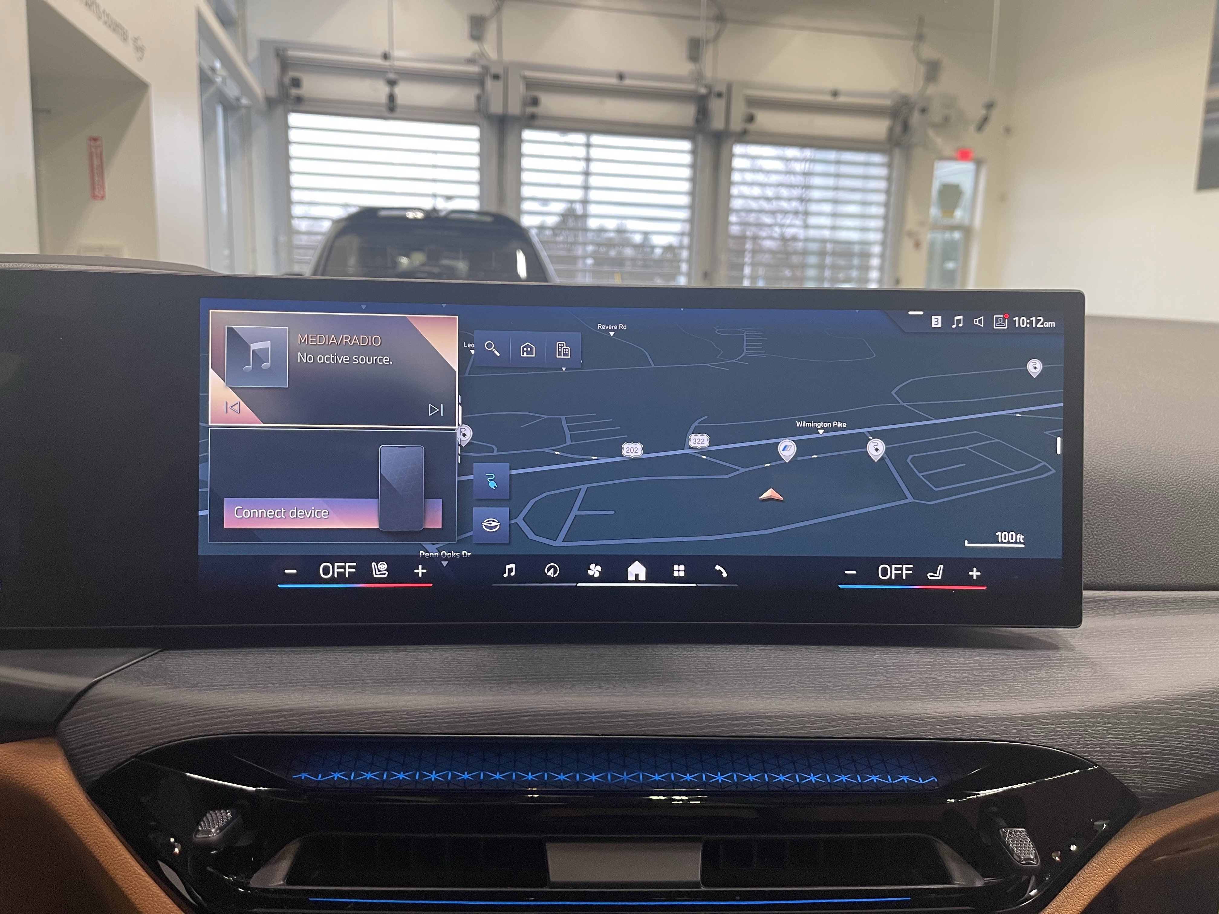 Used 2025 BMW i4 xDrive40i w/ Premium Package image 11