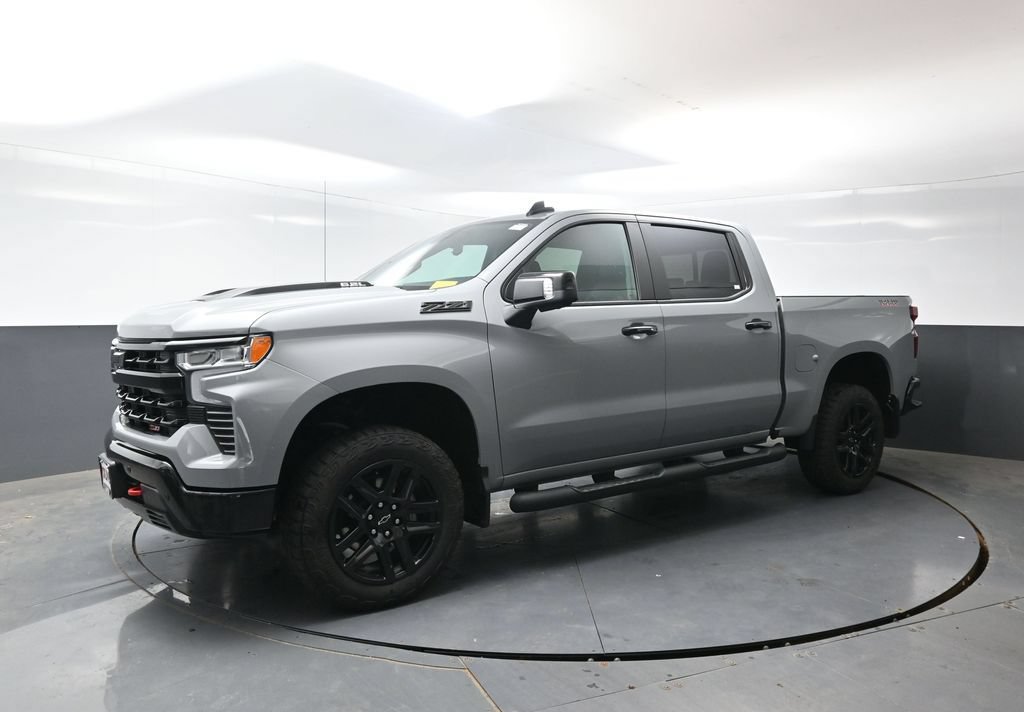 Used 2024 Chevrolet Silverado 1500 LT Trail Boss w/ LT Trail Boss Premium Package AWD/4WD image 10