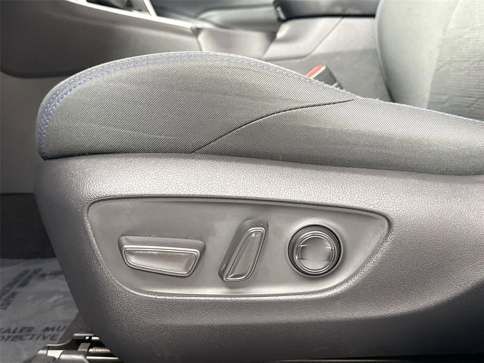 Certified 2022 Toyota RAV4 SE image 26