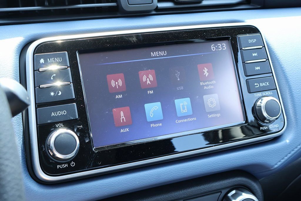 New 2025 Nissan Versa SV w/ Trunk Package image 3