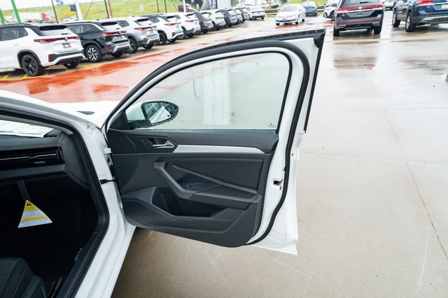 New 2026 Volkswagen Jetta S FWD image 17